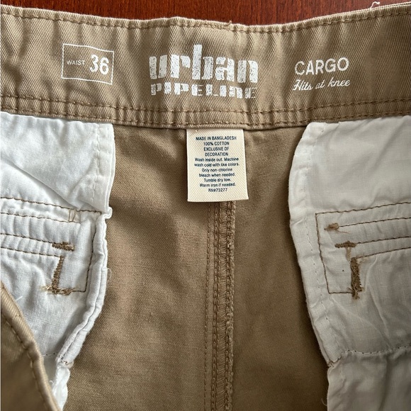 Urban Pipeline Khakis Cargo Shorts - Picture 4 of 16